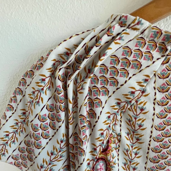 Macy's Style & Co Womens Top Pleated Neckline Stretch Relaxed Fit Paisley Sz S - Picture 4 of 8